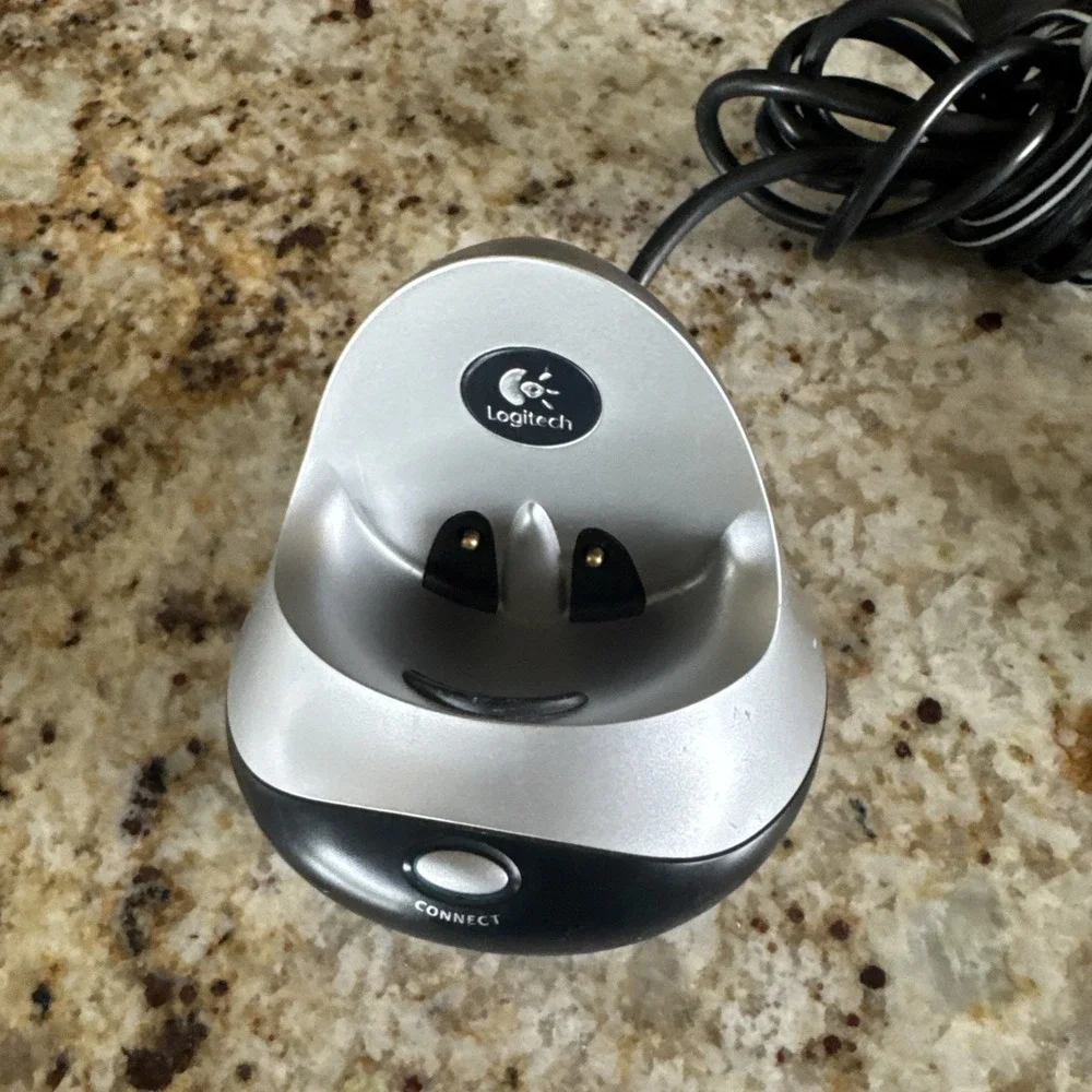 Logitech MX1000 Wireless Laser Mouse M-RAG97 Base + Power Supply